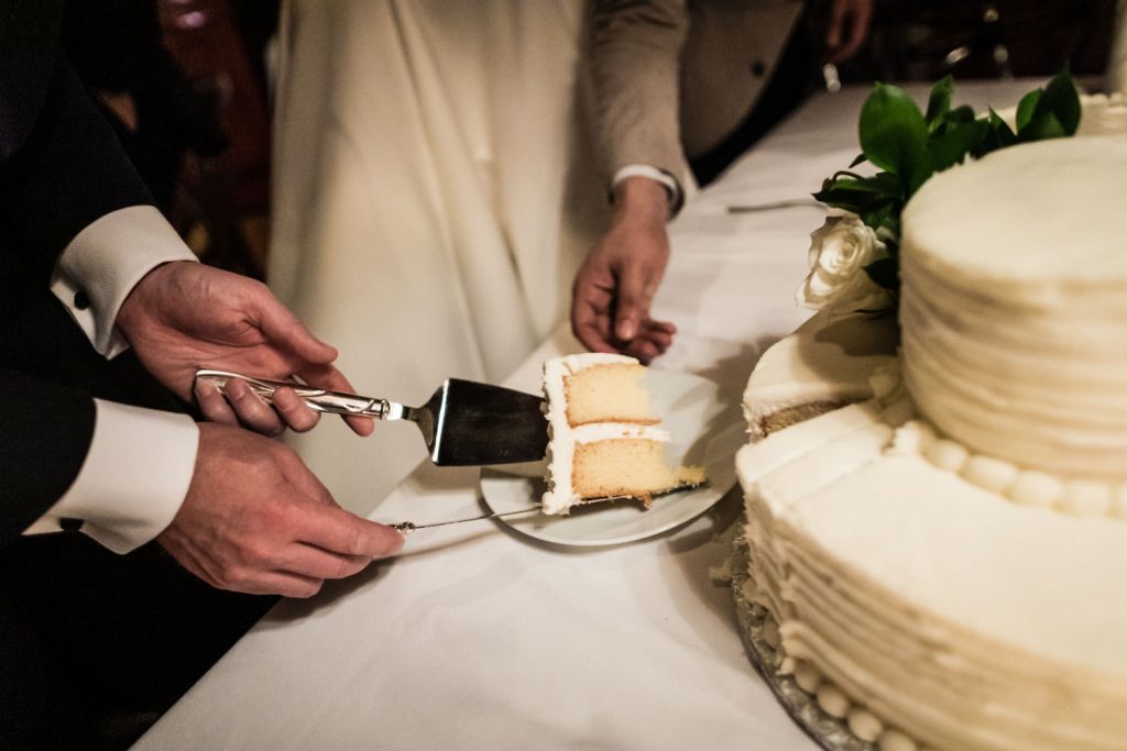 JAGstudios | Candid CT Bed & Breakfast Wedding Photography