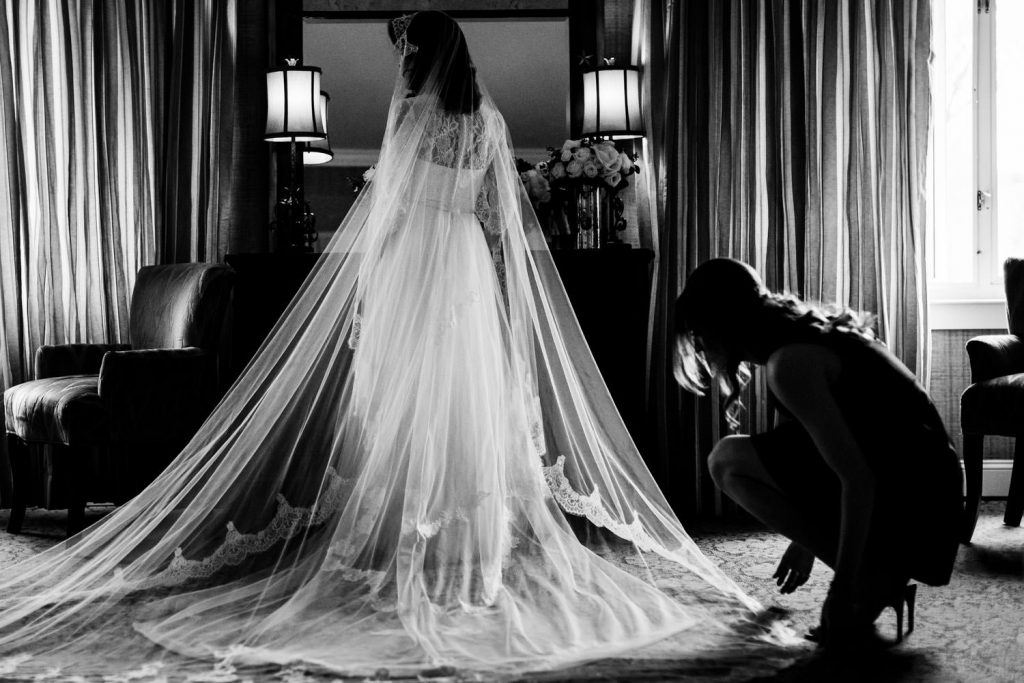 JAGstudios Photographer | Timeless New York Wedding |Bride With Veil