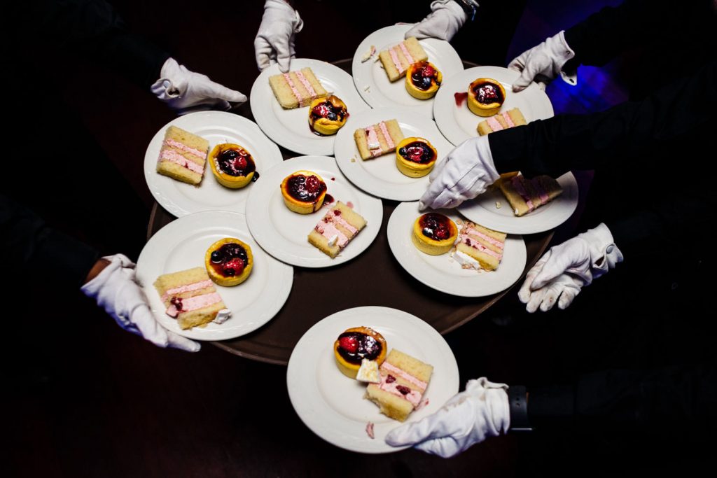 JAGstudios | Edgy And Emotional Destination Wedding Photographer | Reception Cake