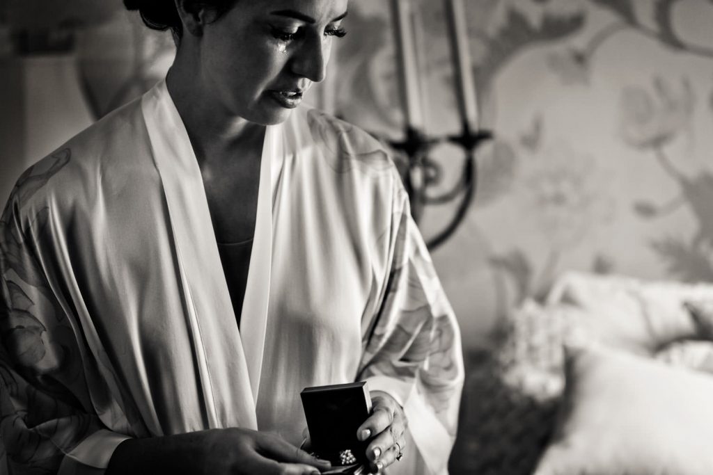 JAGstudios Photography | Timeless Vermont Wedding | Bride Robes