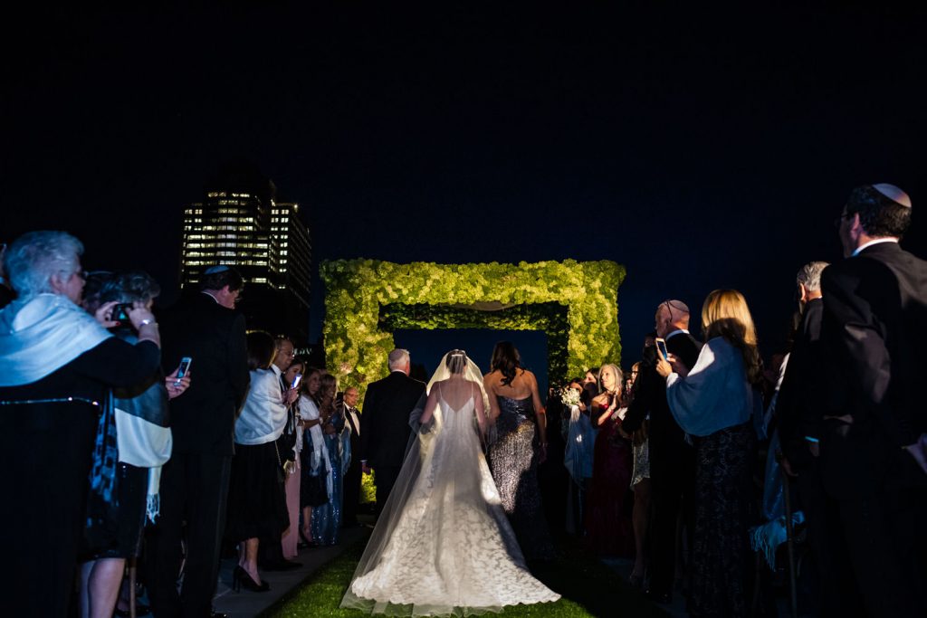 JAGstudios Photography | Timeless New York City Wedding | Timeless Roof Top Wedding