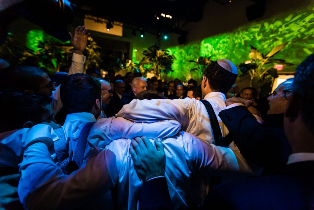 JAGstudios | Timeless And Emotional NY Wedding Photography | Bentley Meeker Lighting