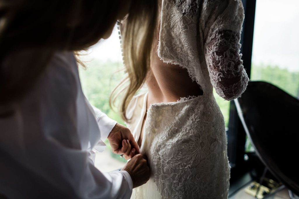 JAGstudios Photography | Luxury Brooklyn Botanic Garden Wedding | Danielle Frankel Wedding Dresses