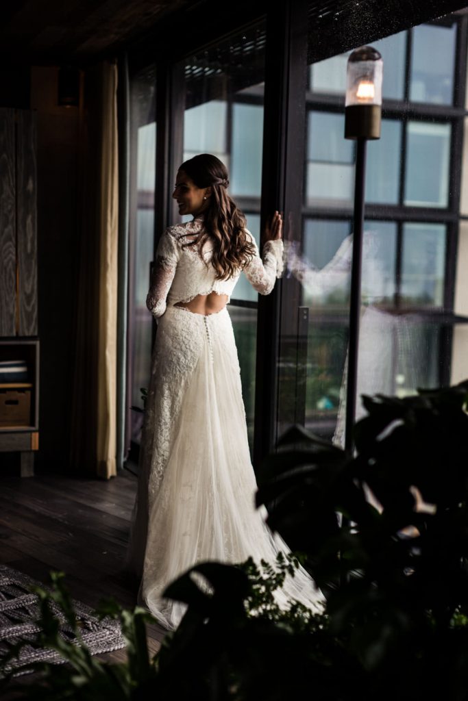JAGstudios Photography | Unique Brooklyn Botanic Garden Wedding | Danielle Frankel Bridal Gowns