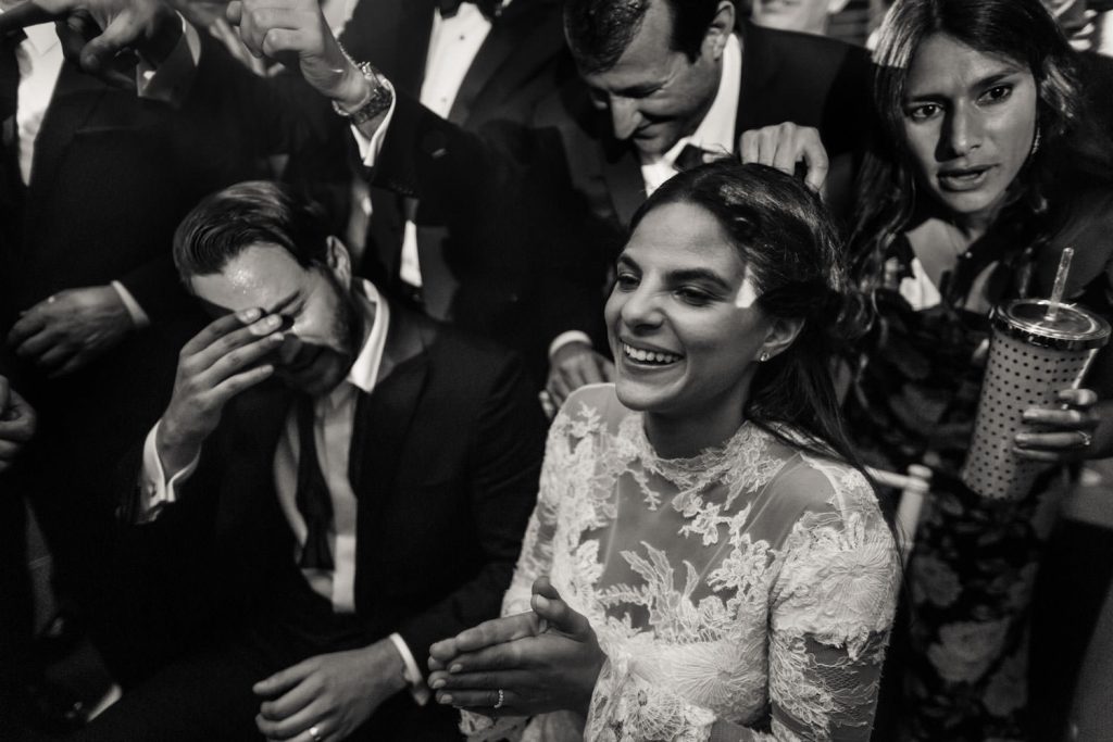 JAGstudios | Edgy And Emotional NY Botanic Garden Wedding Photography